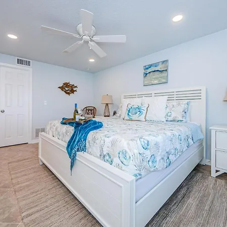 Beachfront Aldea 11