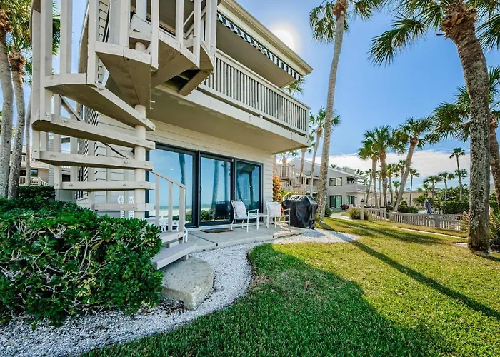 Beachfront Aldea 11 *